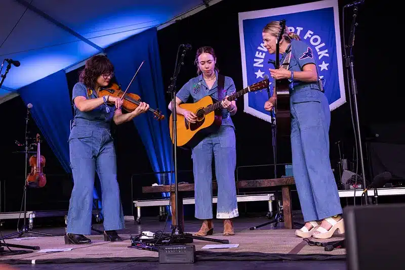 The 12 Best Newport Folk Festival Performances of 2025 8 Newport Folk Festival 2025